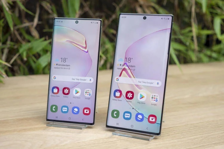 File:Samsung Galaxy Note 10 & Note 10+.jpg - Wikipedia